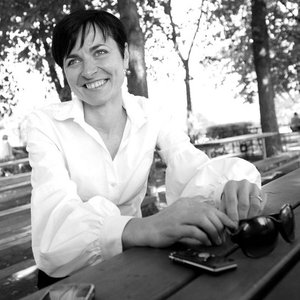Lenka Bradáčová